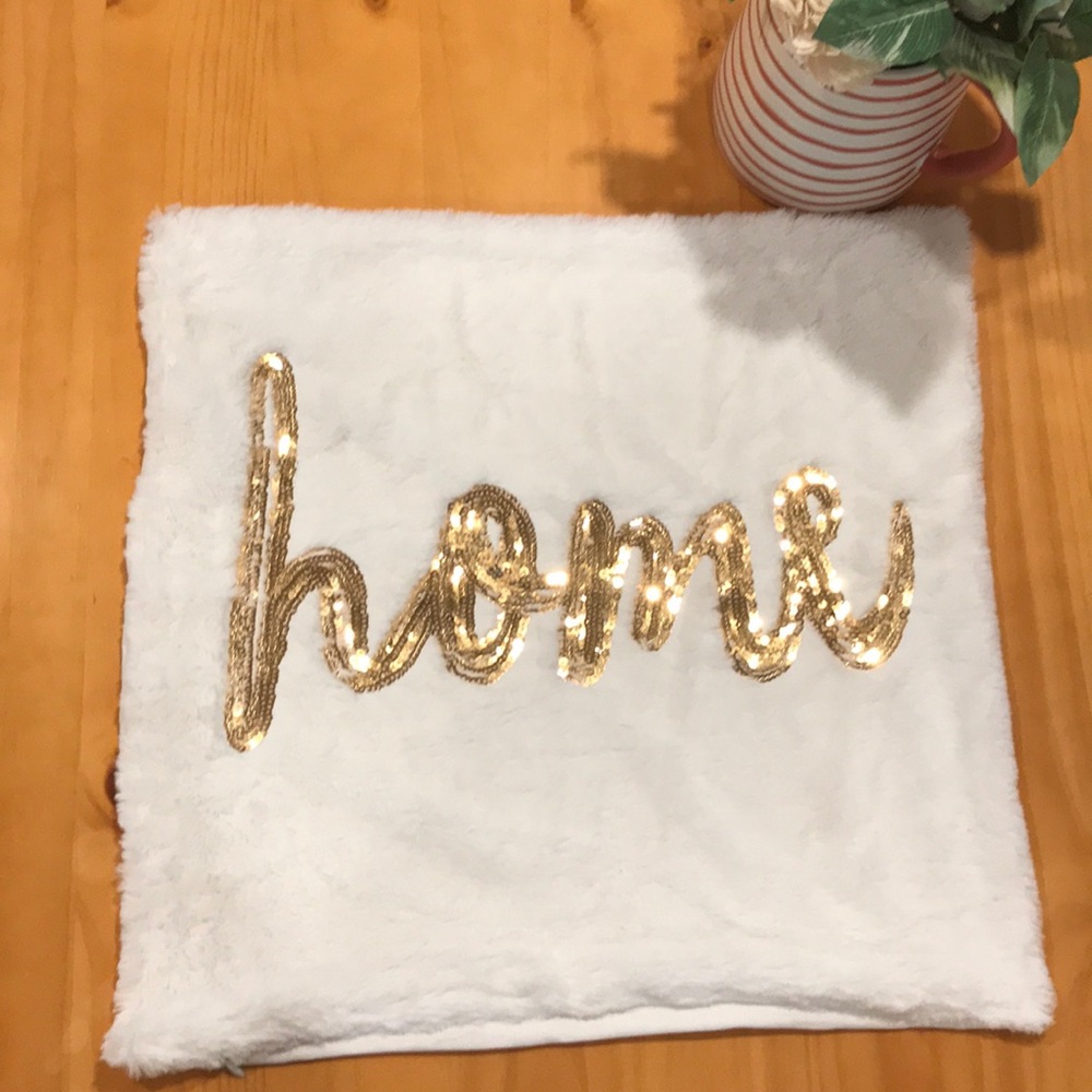 Home accent pillow